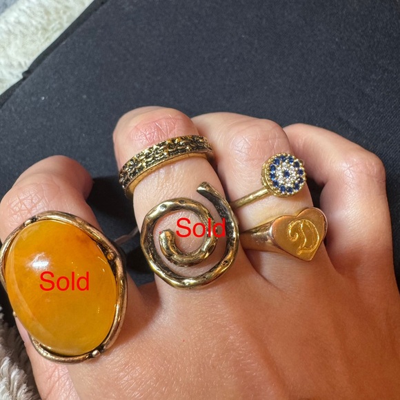 Gold Jewelry Lot - Picture 2 of 6